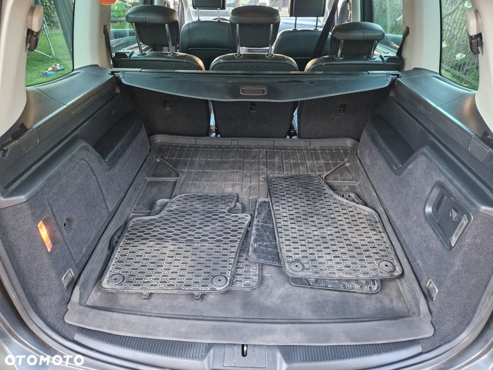 Volkswagen Sharan 2.0 TDI DSG BlueMotion Technology Highline - 11