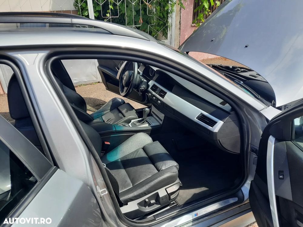 BMW Seria 5 525d Aut. - 9