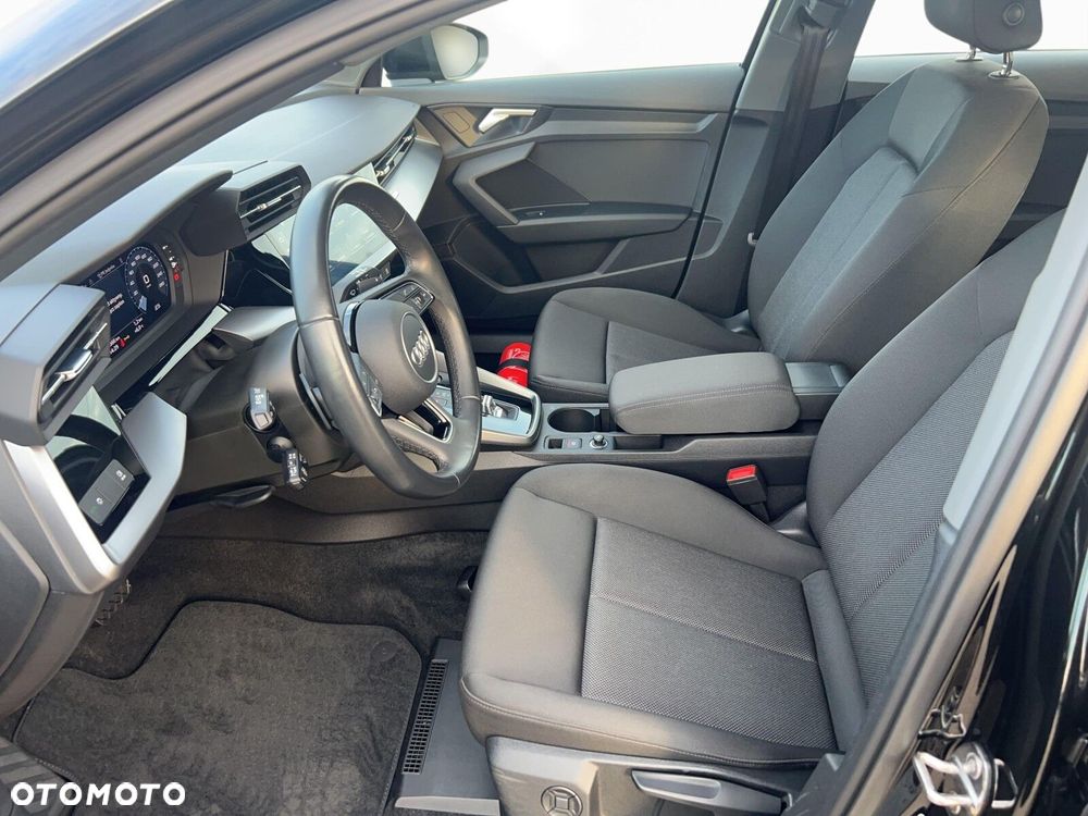 Audi A3 Sportback - 12