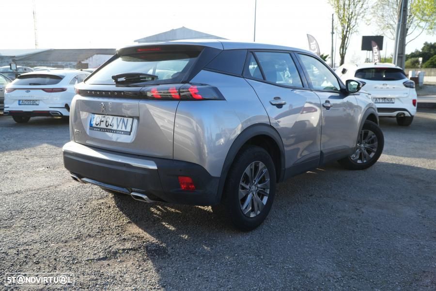 Peugeot 2008 1.2 PureTech Active EAT8 - 5