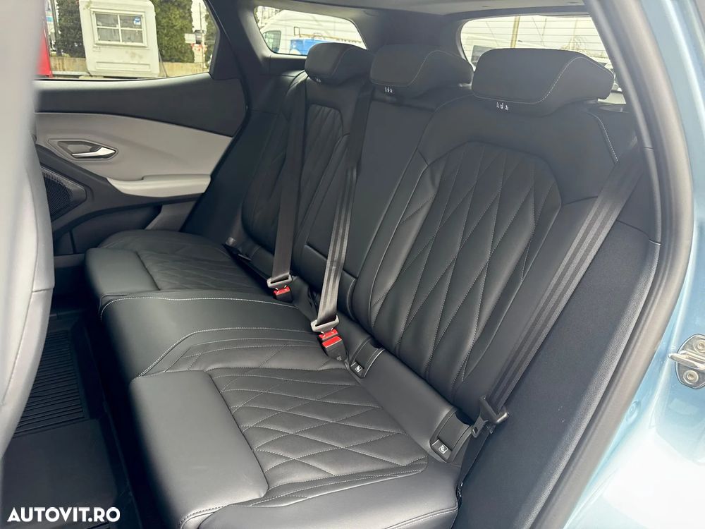 Ford Explorer RWD 77 kWh Extended Range Premium - 9