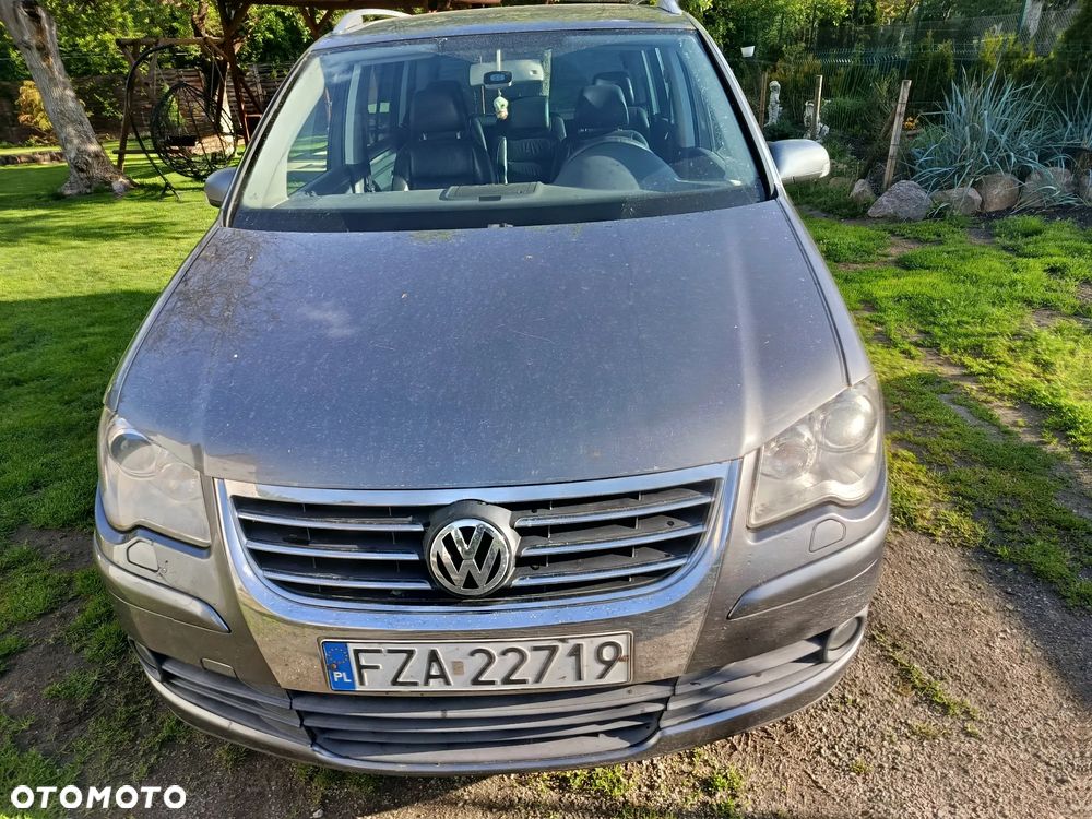 Volkswagen Touran 2.0 TDI Highline - 3