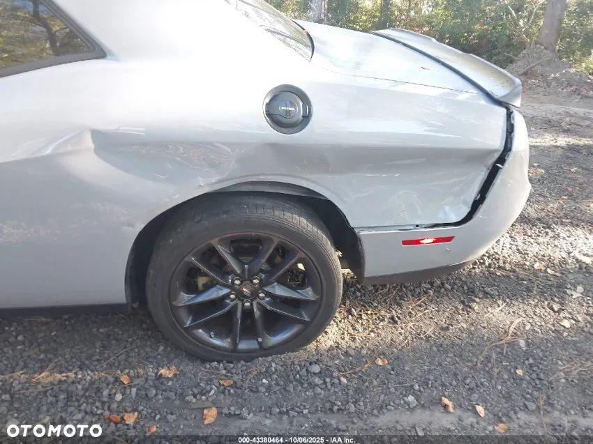 Dodge Challenger 3.6 GT AWD - 9