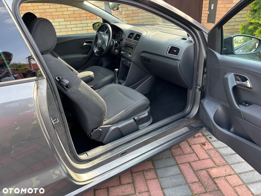 Volkswagen Polo 1.6 TDI DPF Highline - 8