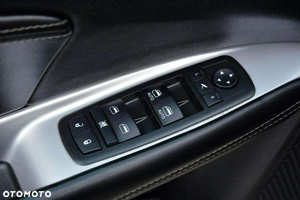 Fiat Freemont 2.0 Multijet Lounge AWD - 34