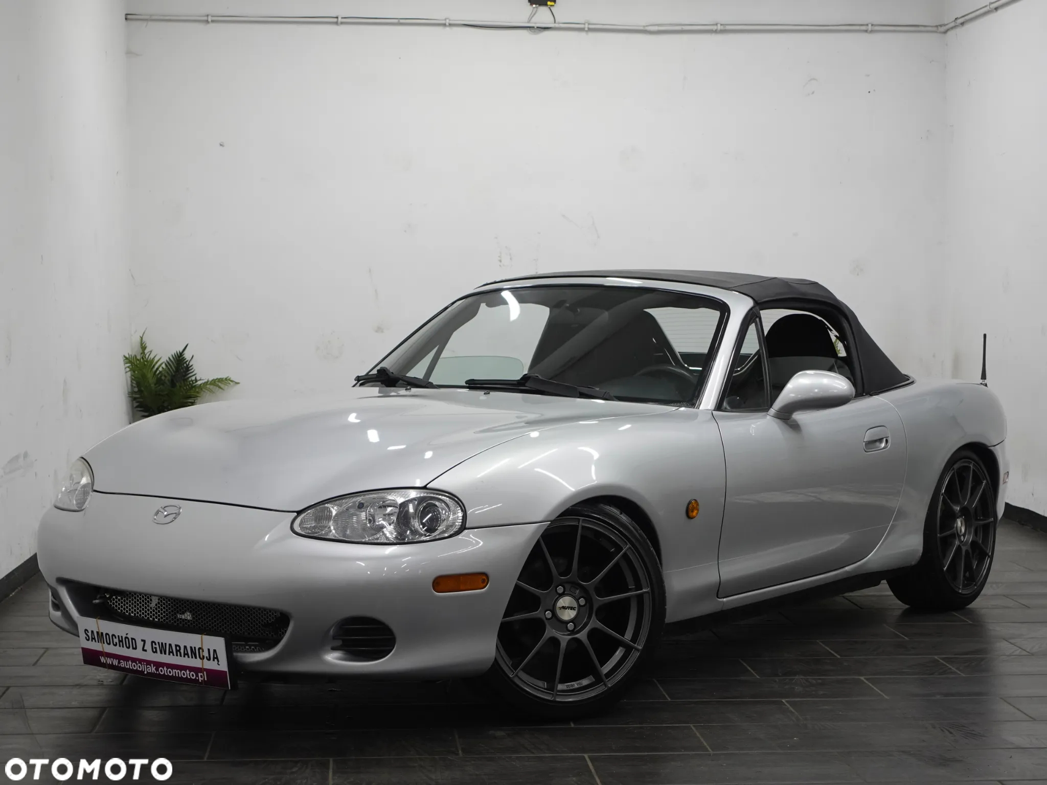 Mazda MX-5 1.6i 16V - 18