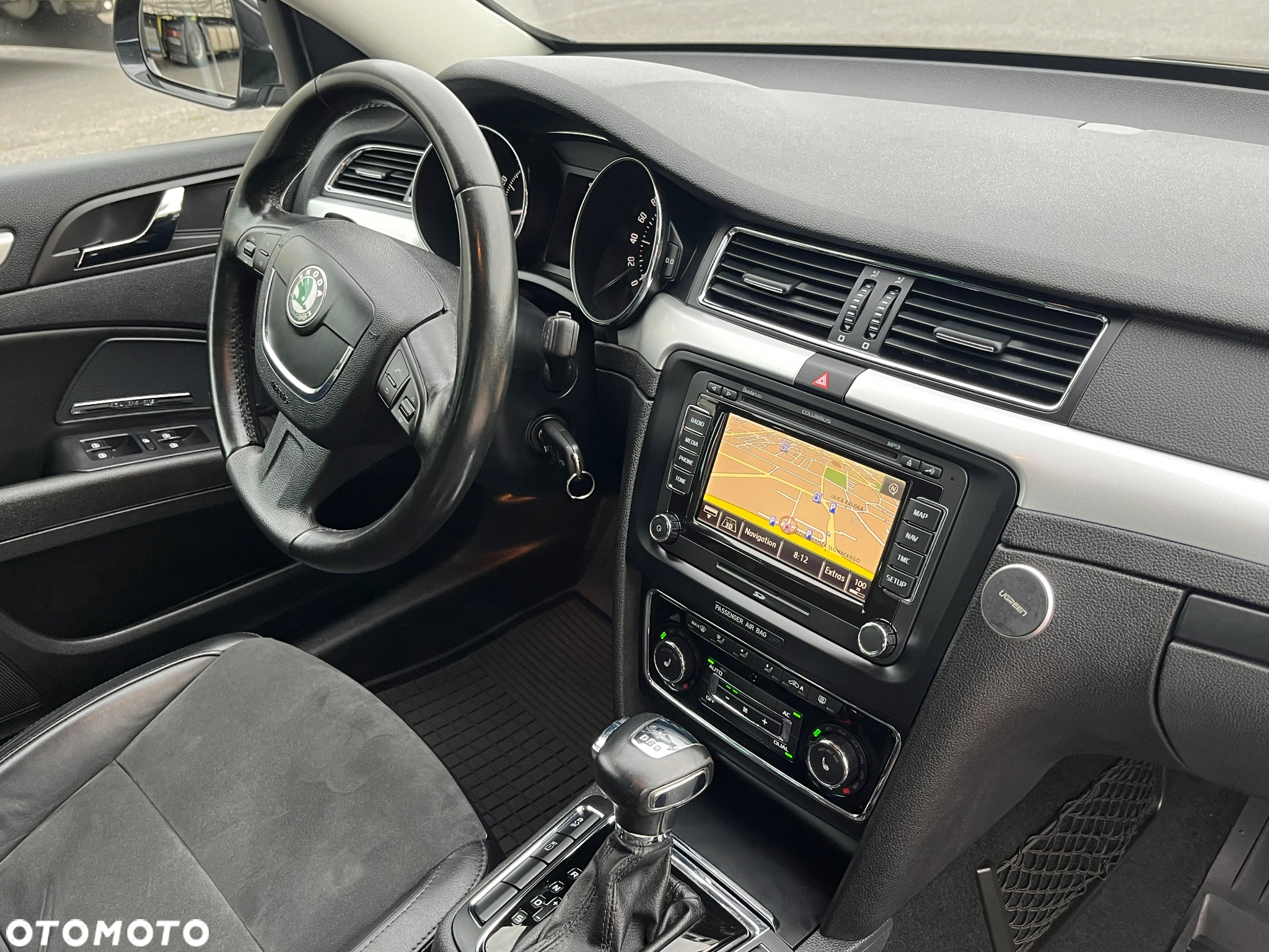 Skoda Superb 1.8 TSI DSG Elegance - 27