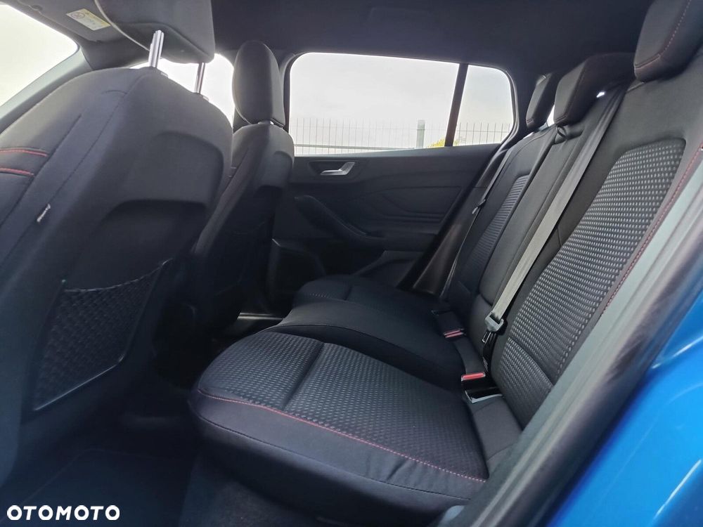 Ford Focus 1.0 EcoBoost mHEV ST-Line - 18