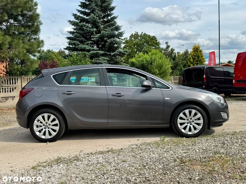 Opel Astra 1.4 Turbo - 10