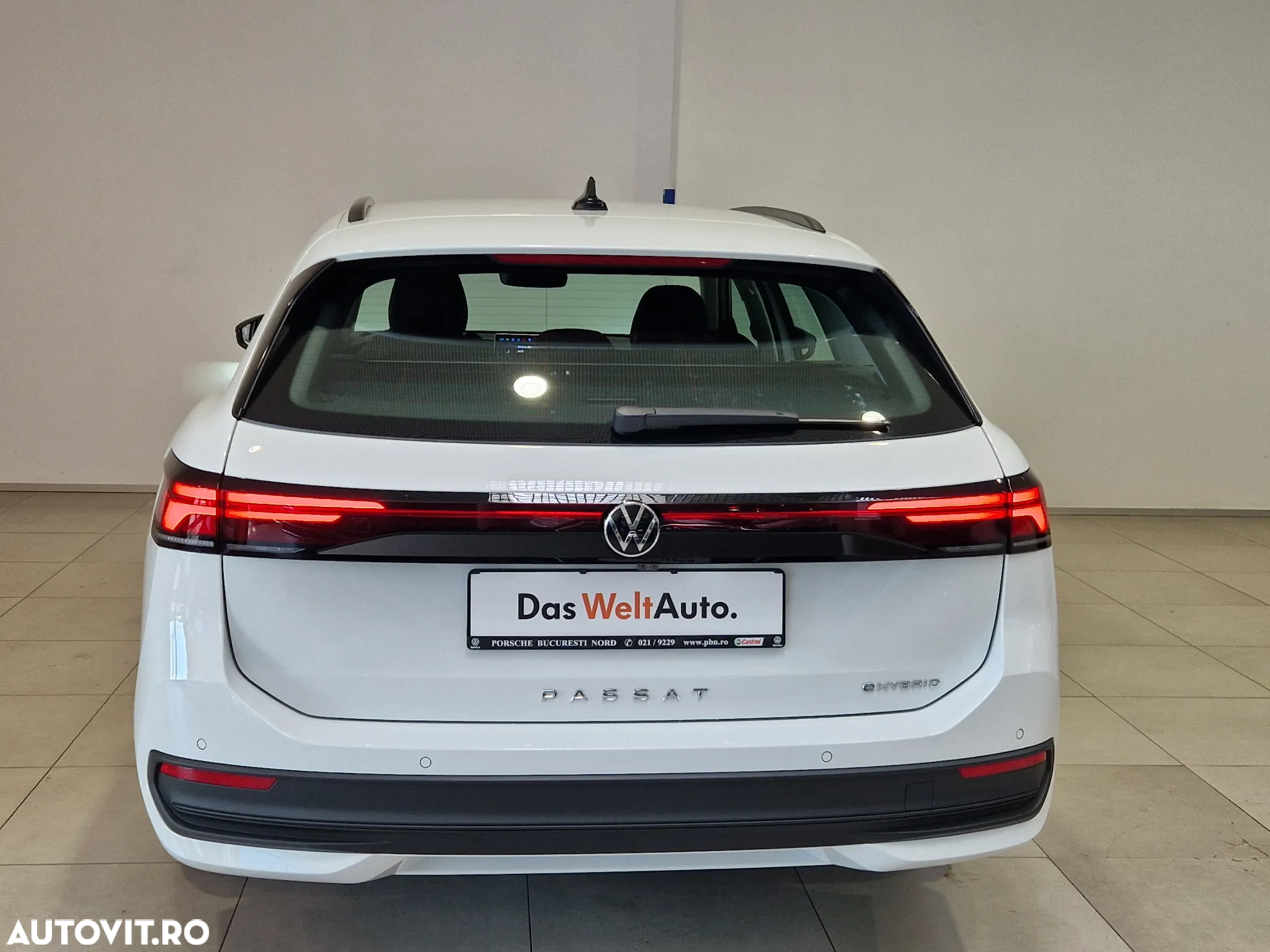 Volkswagen Passat - 8