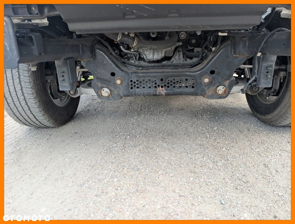 RAM 1500 Crew Cab Shortbed Bighorn - 13