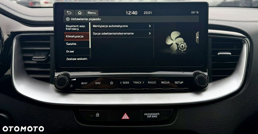 Kia XCeed - 31