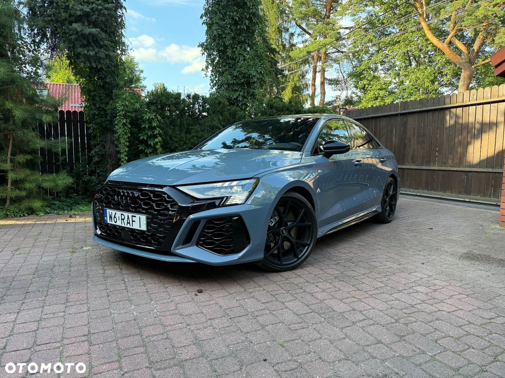 Audi RS3 Limousine - 2