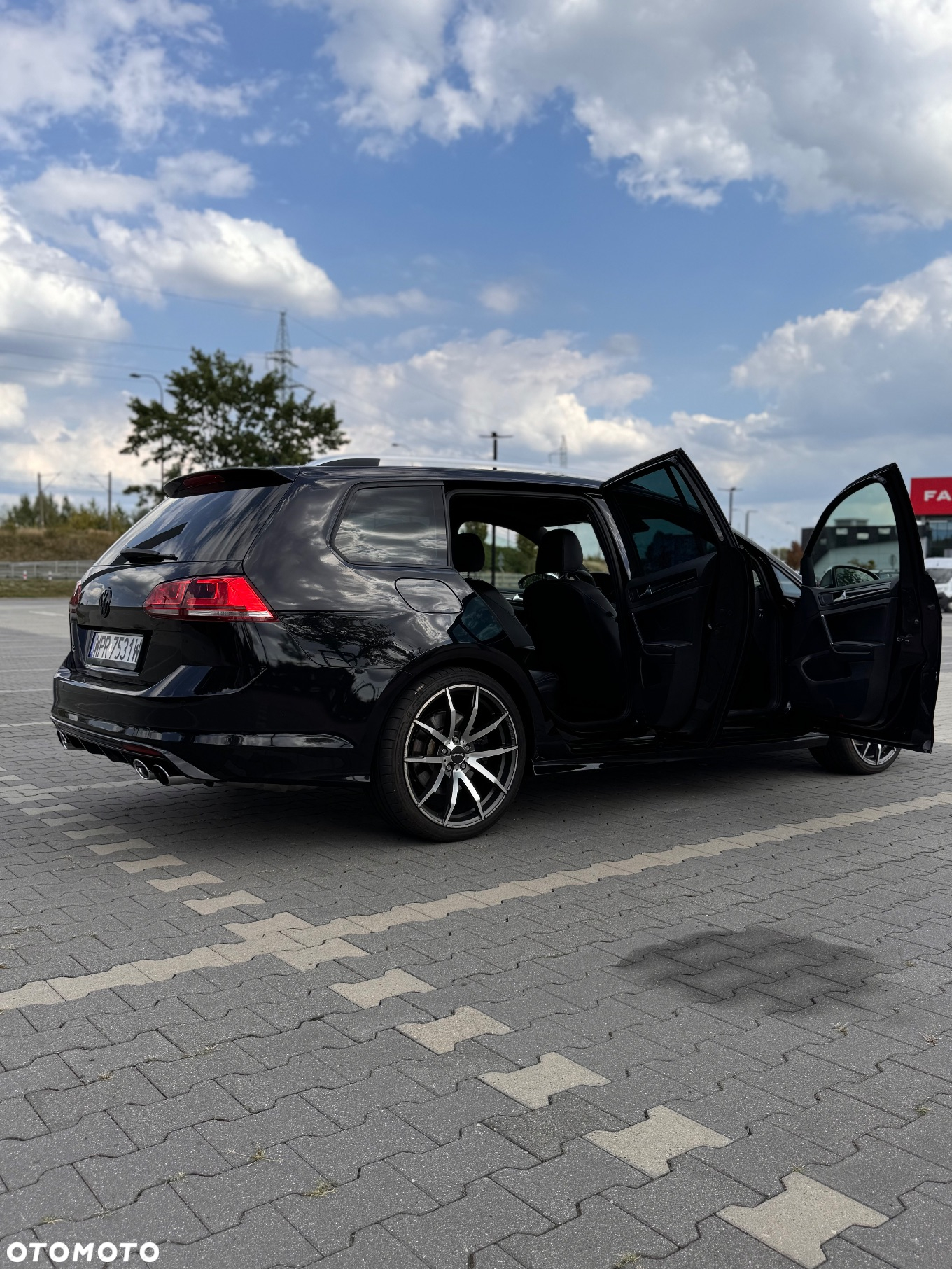 Volkswagen Golf Variant R 4Motion BlueMotion Technology DSG - 4