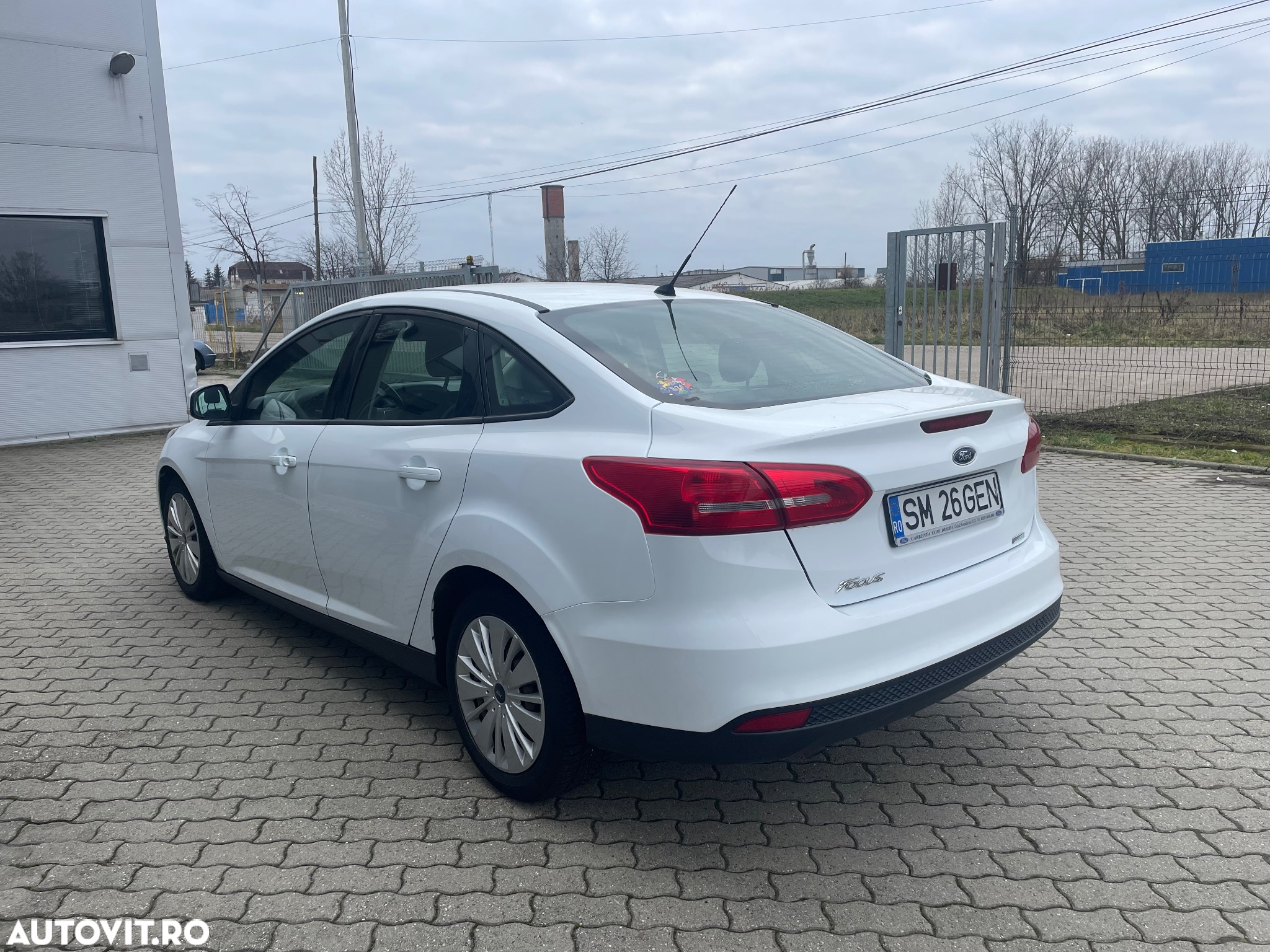 Ford Focus 1.0 EcoBoost Trend - 10