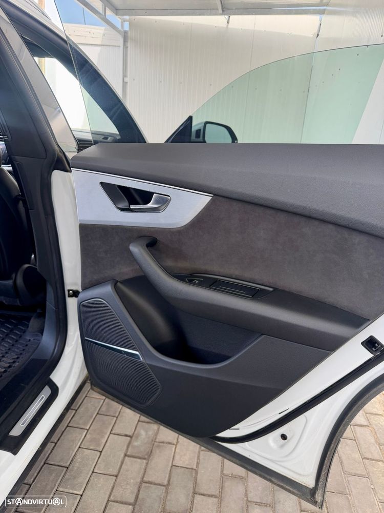 Audi Q8 50 TDI quattro Tiptronic - 42