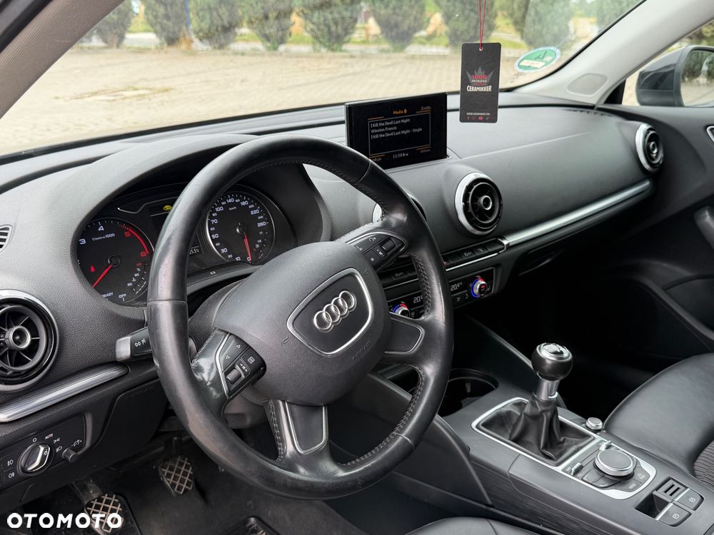 Audi A3 Sportback - 11