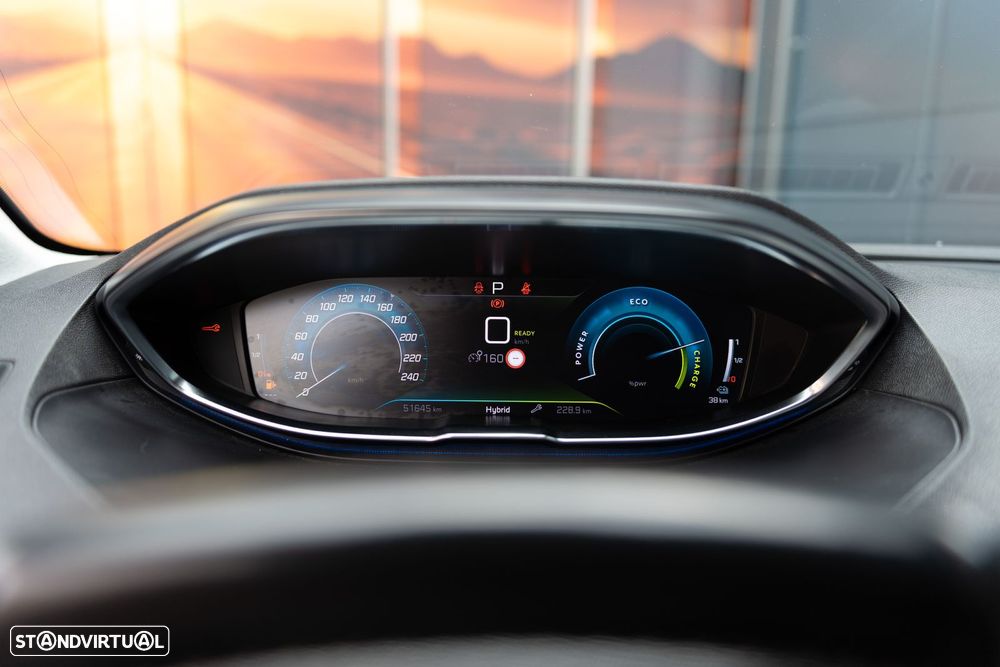 Peugeot 3008 1.6 Hybrid Allure e-EAT8 - 22