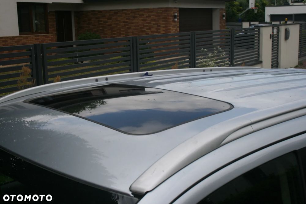 Mitsubishi Outlander - 6