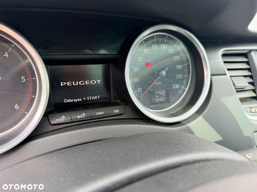 Peugeot 508 HDi 160 Allure - 11
