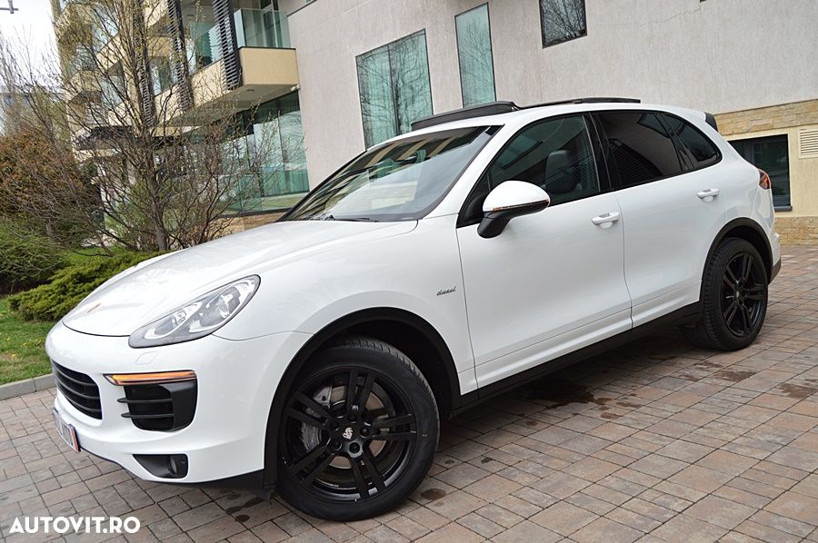 Porsche Cayenne - 27
