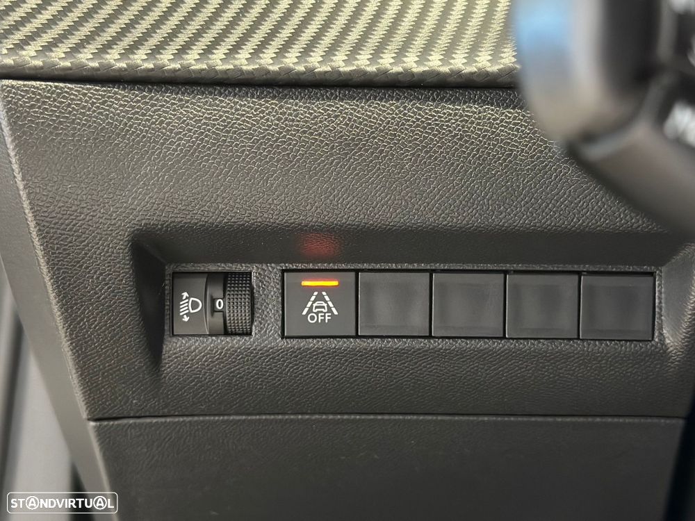 Peugeot 2008 1.5 BlueHDi Active - 11