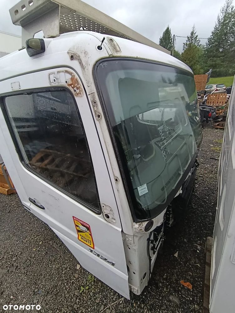 KABINA DZIENNA MERCEDES ATEGO 1324 EURO 5 - 7