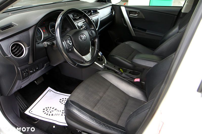 Toyota Auris - 7