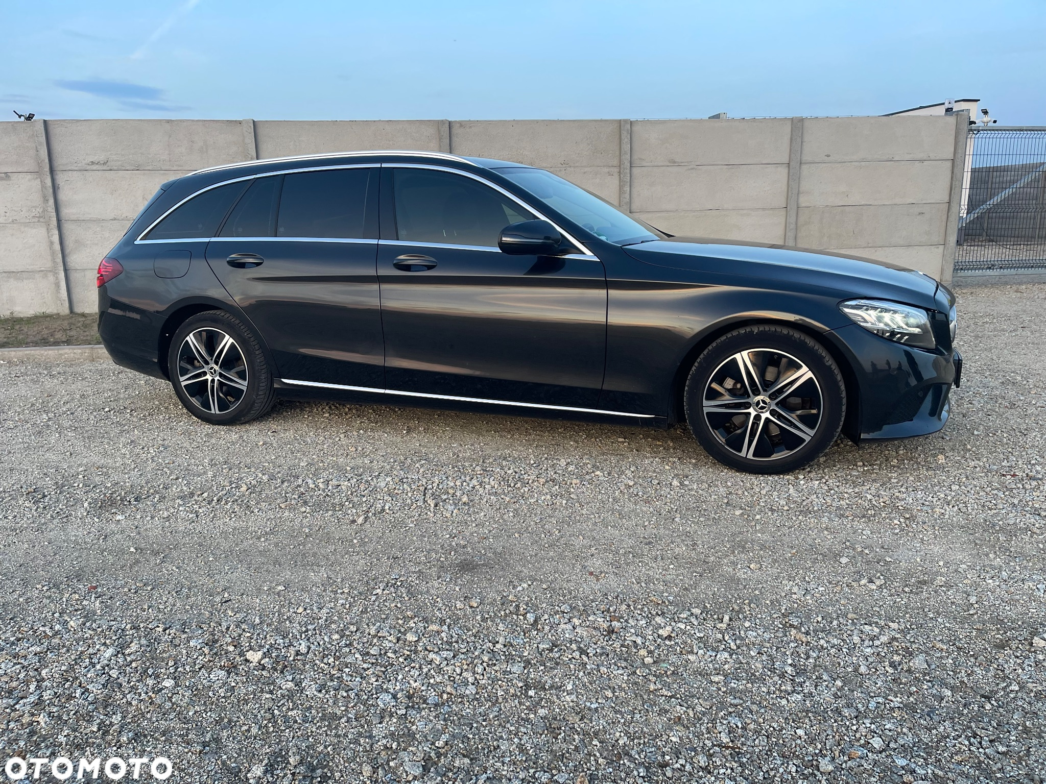 Mercedes-Benz Klasa C 220 d T 9G-TRONIC - 11