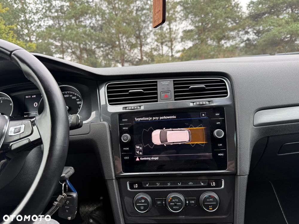 Volkswagen Golf 1.6 TDI SCR DSG Comfortline - 37