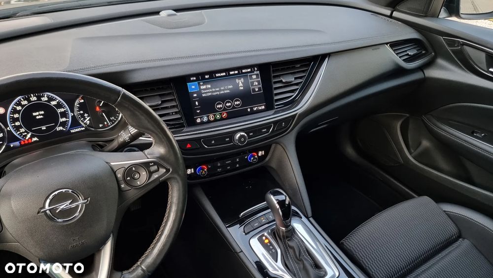 Opel Insignia 2.0 T Elegance S&S - 32