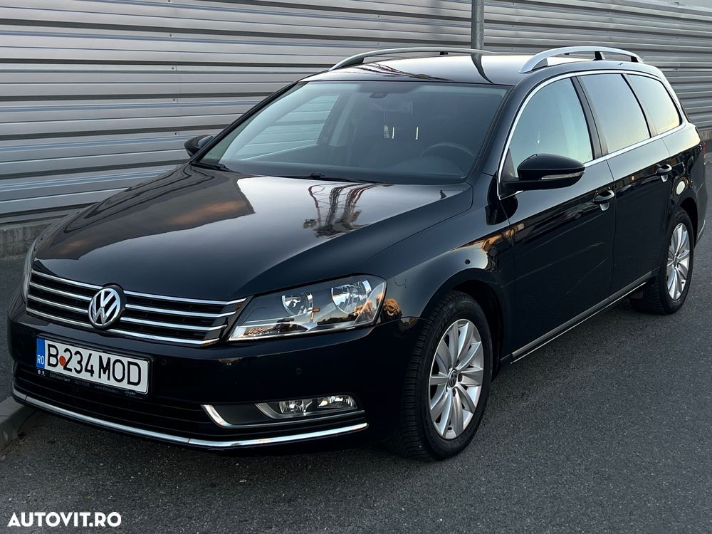 VOLKSWAGEN Passat