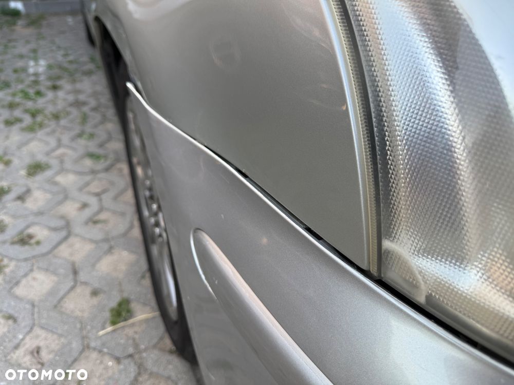 Toyota Avensis 1.8 VVT-i Sol - 10