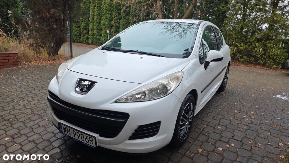 Peugeot 207 - 1