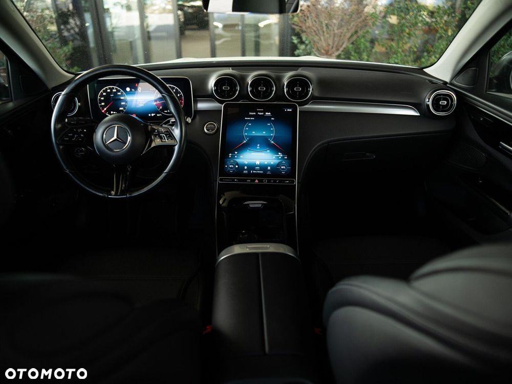 Mercedes-Benz Klasa C 180 mHEV Business Edition - 16
