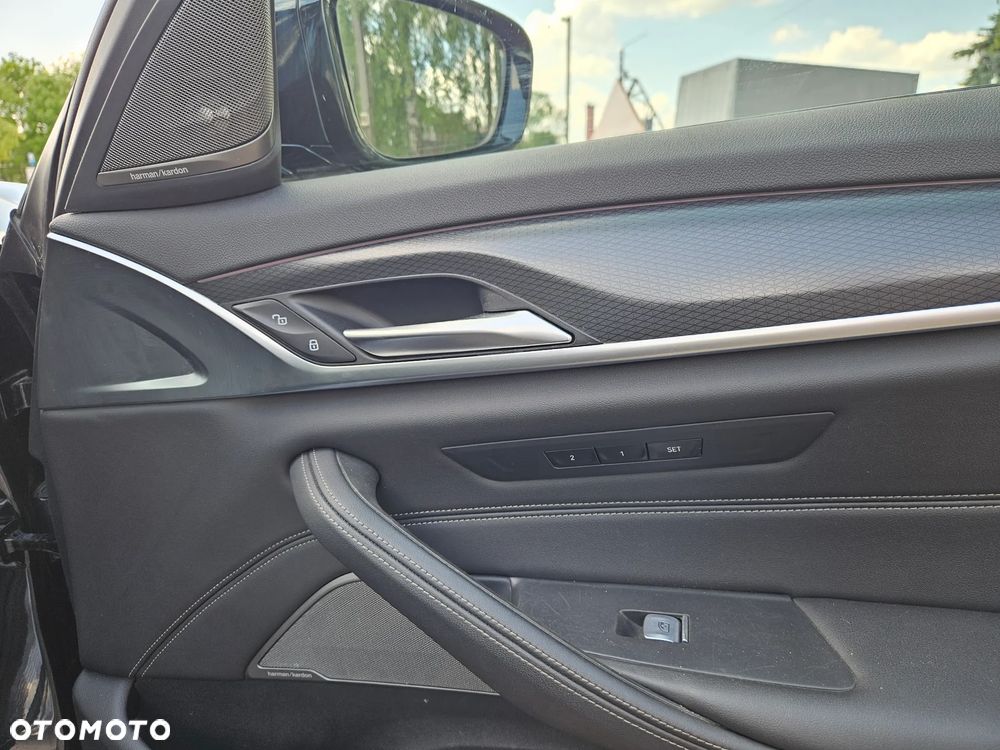 BMW Seria 5 545e xDrive M Sport sport - 15
