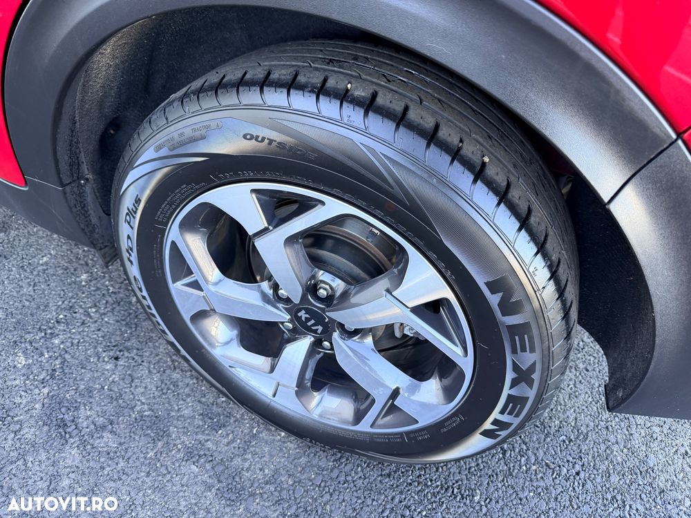 Kia Sportage 1.6 GDI 2WD Dream-Team Edition - 13