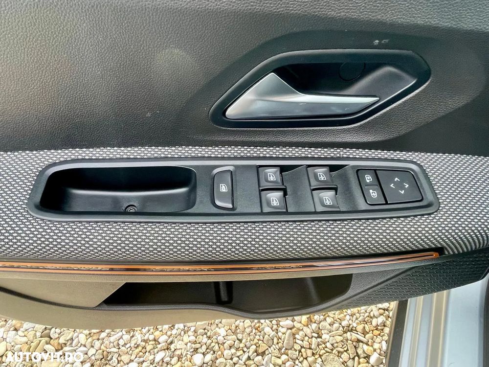 Dacia Sandero Stepway TCe 90 MT6 Comfort - 12