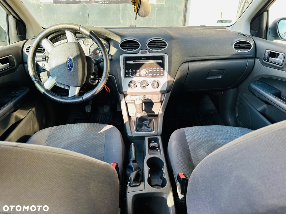 Ford Focus 1.6 TDCi Trend - 16