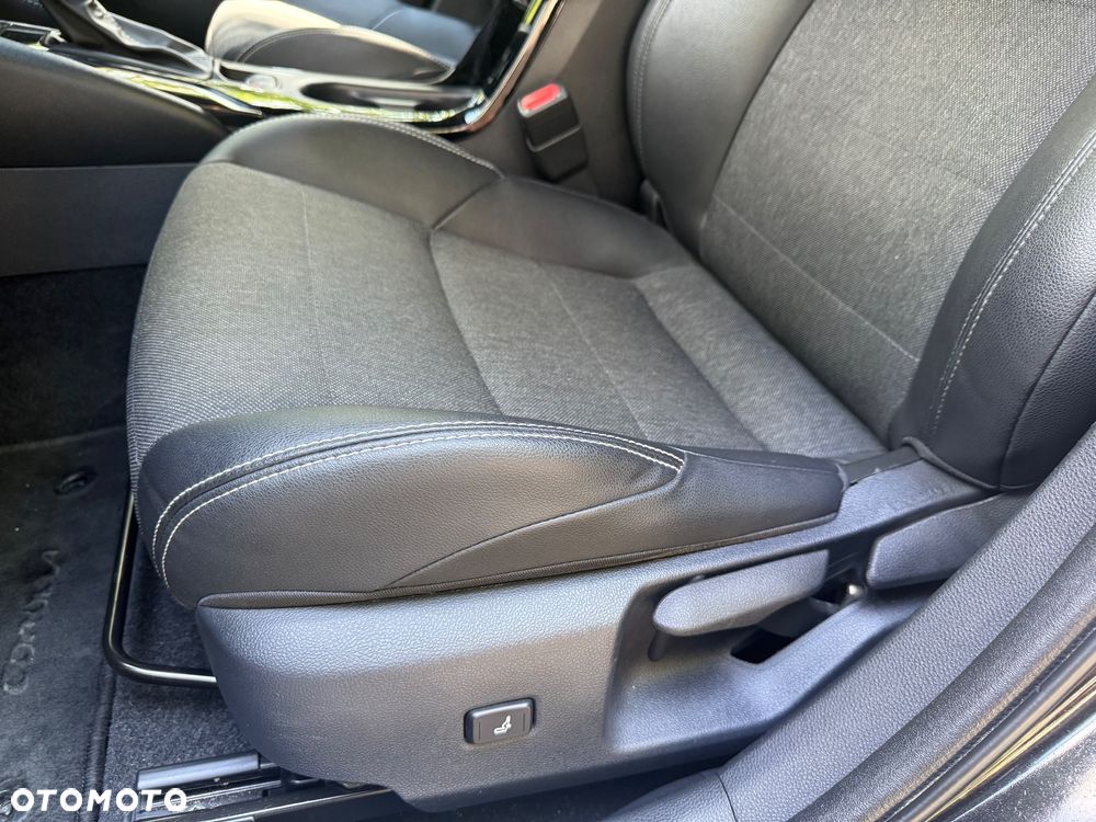 Toyota Corolla 1.8 Hybrid Executive - 28