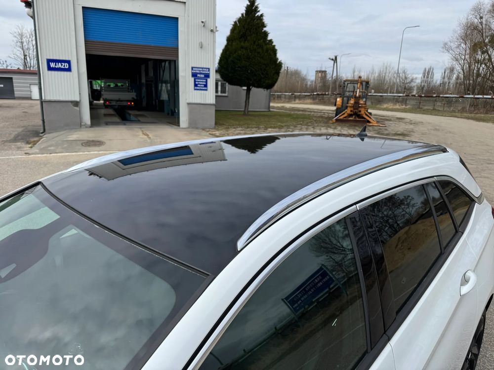 Opel Astra 1.4 T Dynamic S&S - 37