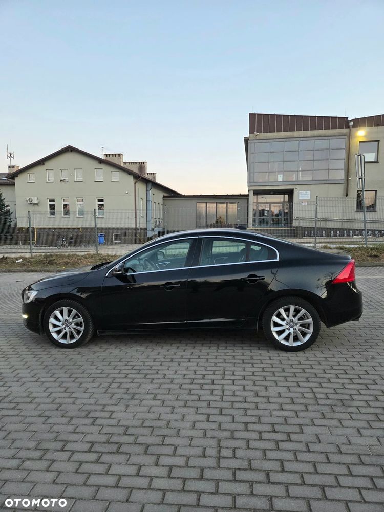Volvo S60 D3 Momentum - 3