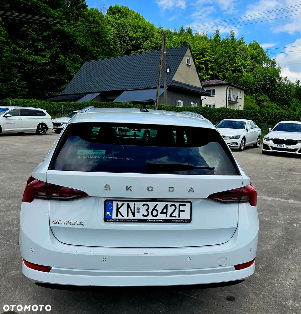 Skoda Octavia 2.0 TDI SCR Style DSG - 6