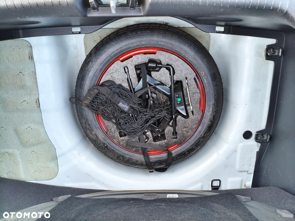 Hyundai Veloster 1.6 Premium - 14