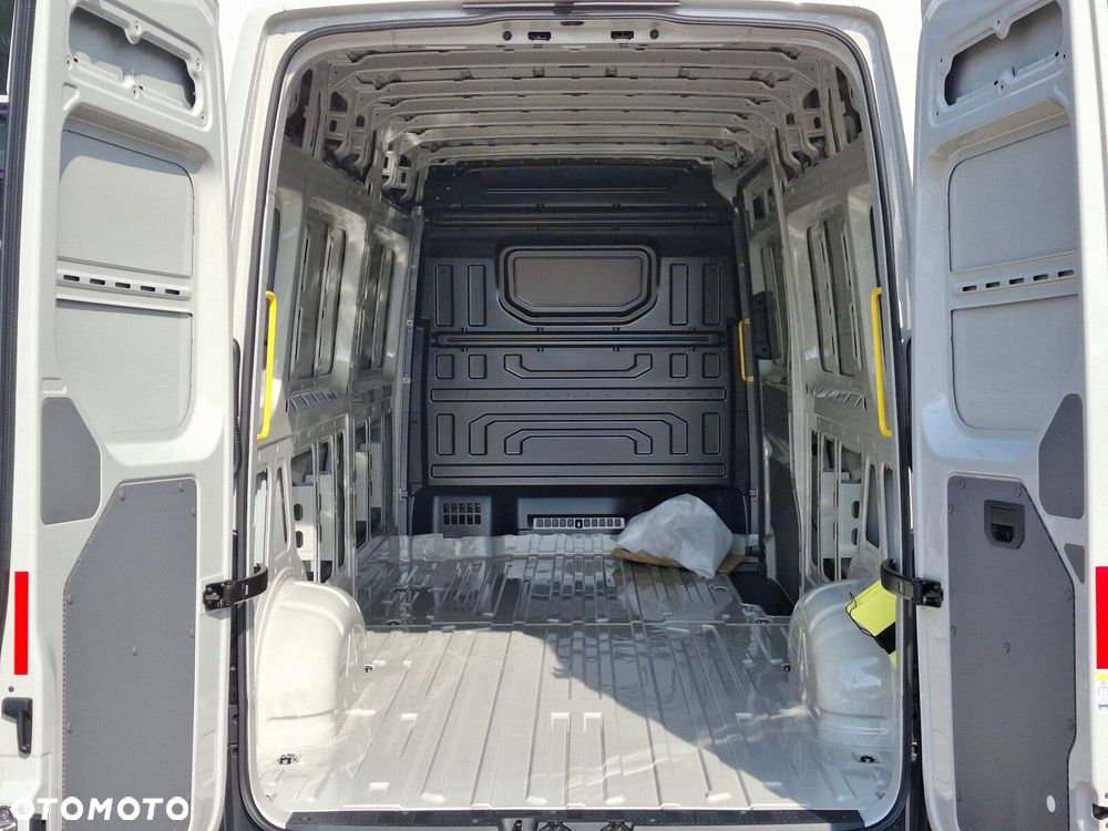 Volkswagen Crafter - 10