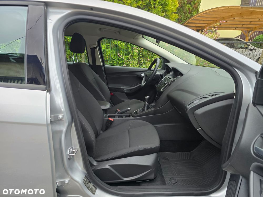 Ford Focus 1.0 EcoBoost Gold X (Edition) - 28