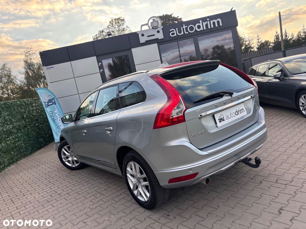 Volvo XC 60 D3 Geartronic Summum - 12