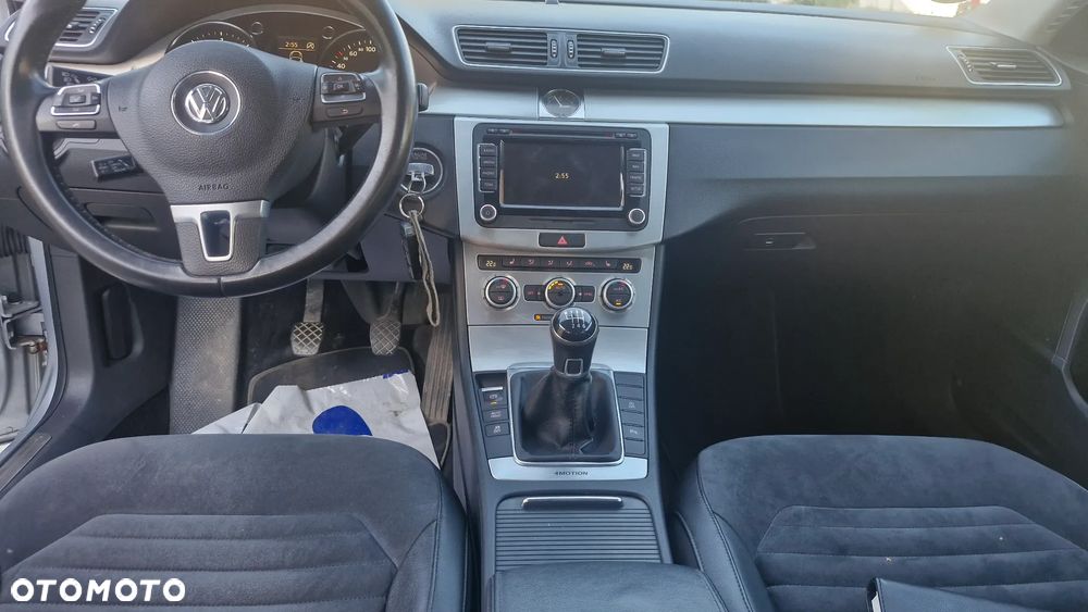 Volkswagen Passat 2.0 TDI 4Motion BlueMotion Technol Business Edition - 18