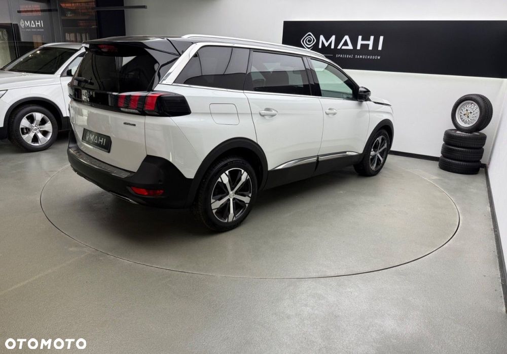 Peugeot 5008 - 12