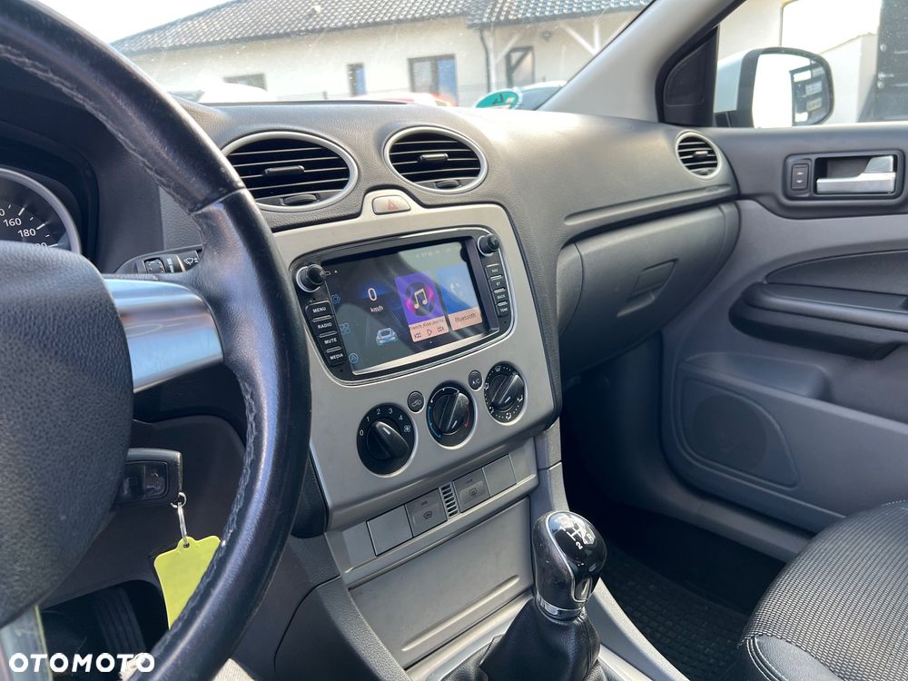Ford Focus 1.8 Style - 9